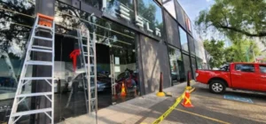 Fotografía a un concesionario Tesla donde realizamos mantenimiento preventivo, correctivo y predictivo
