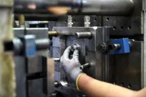 Foto de troqueles industriales que son Ventajas de tener un solo proveedor de servicios industriales vs múltiples proveedores
